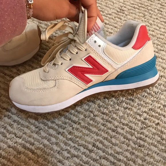 Hardly used New Balances - Picture 4 of 4